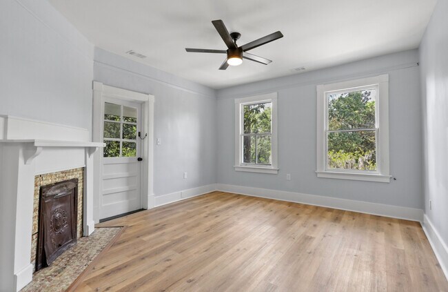 Foto del edificio - 912 E Duffy St