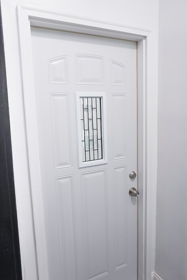 Foto del edificio - 1244 W 97th Pl