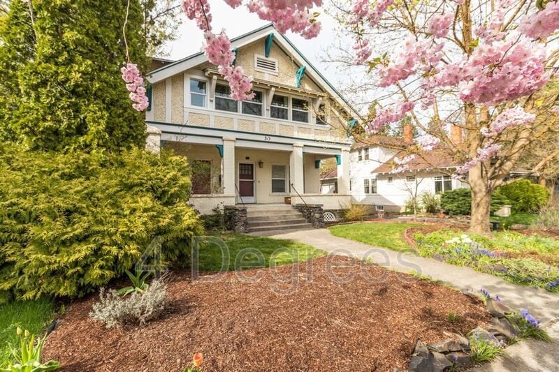 Primary Photo - 30 W 15th Ave