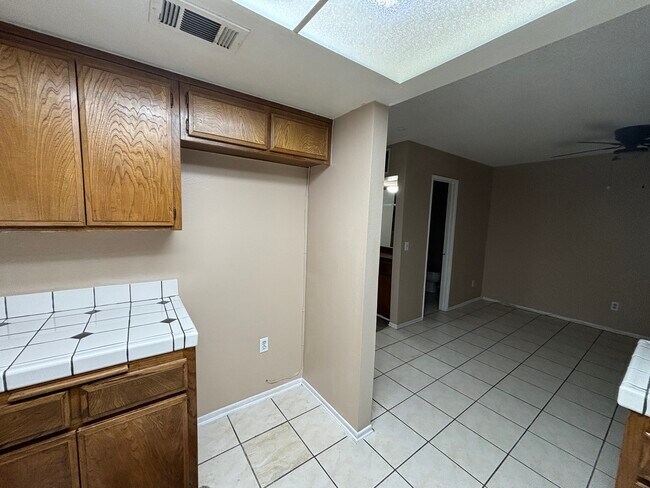 Foto del edificio - 2061 W Redlands Blvd