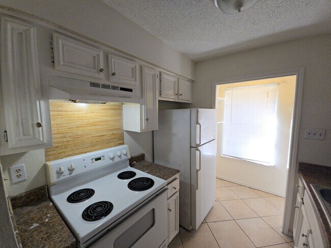 Foto del edificio - 1307 Brenda Ln