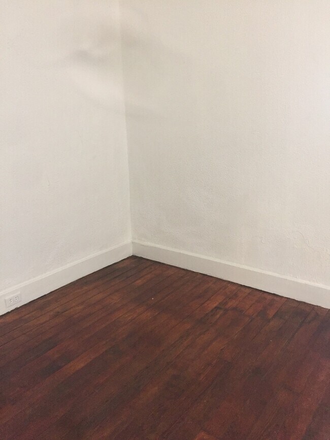 Foto del edificio - First floor 1 Bedroom with Parking-South Y...