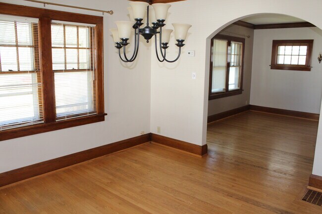 Comedor - 7532 27th Ave