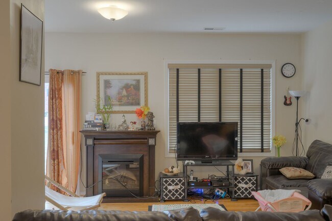 Foto del edificio - New Kent Townhomes