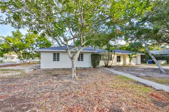 Foto del edificio - 4 br, 2 bath House - 1000 Lotus Path