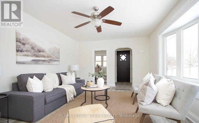 Photo du bâtiment - 779 Whitman Crescent