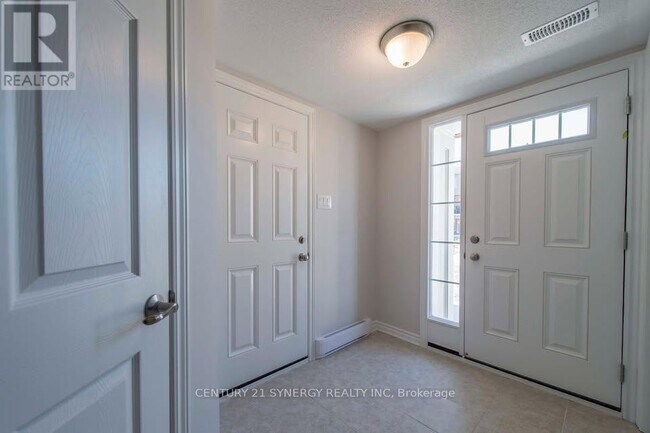 Photo du bâtiment - 82 Feathertop Ln