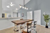 Foto principal - 9165 Celeste Dr