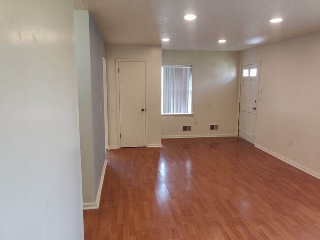 Foto del edificio - 3442-3442 Heatherfield Dr
