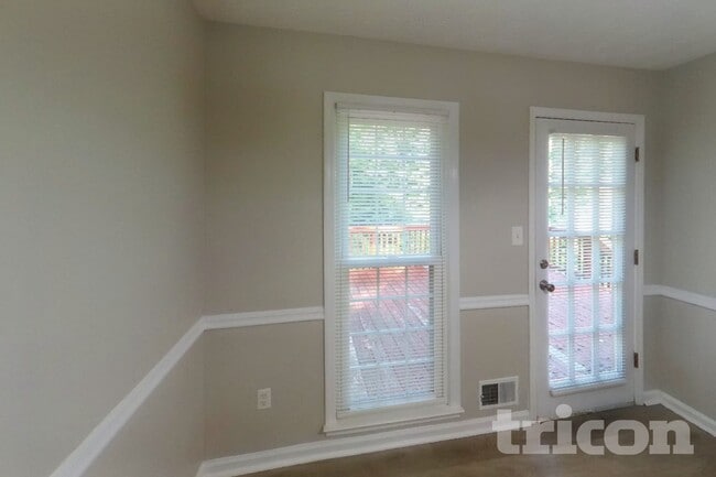 Building Photo - 2796 Mountbery Dr