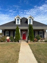 Building Photo - 134 Rillia Dr