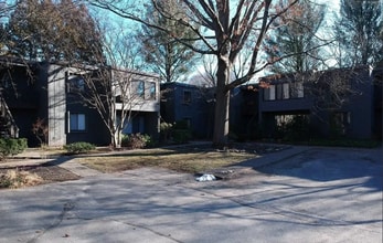 Building Photo - 24 Camp St