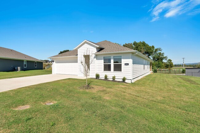 Building Photo - Brand-New 4 Bedroom +office in Prairie Gro...
