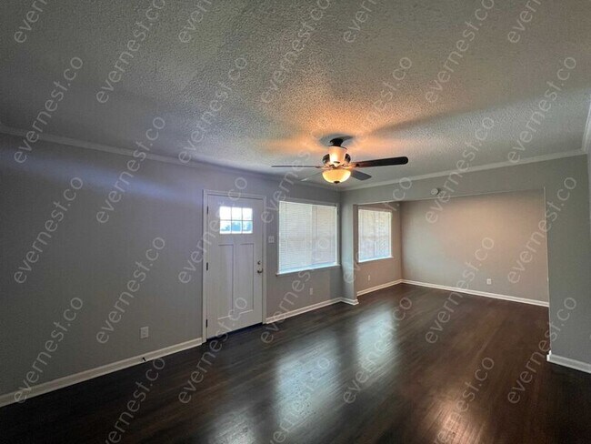 Building Photo - 1707 Cherry Rd
