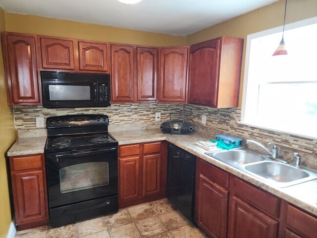 Foto del edificio - 4904 Inglewood Ct