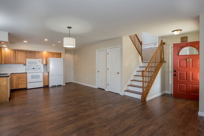 Building Photo - 1439 NY-9P