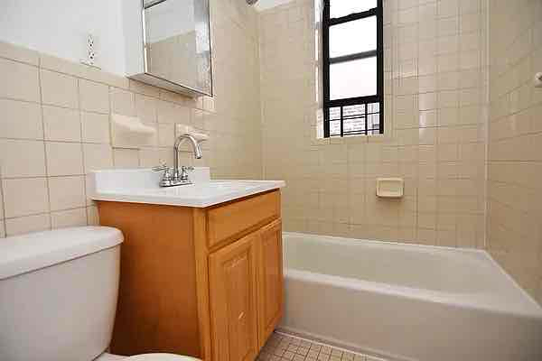 Foto del edificio - 225 W 146th St