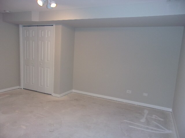 Building Photo - 22523 Plum Creek Dr