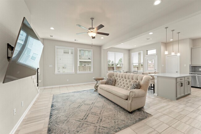Foto del edificio - 1607 Rustling Creek Dr