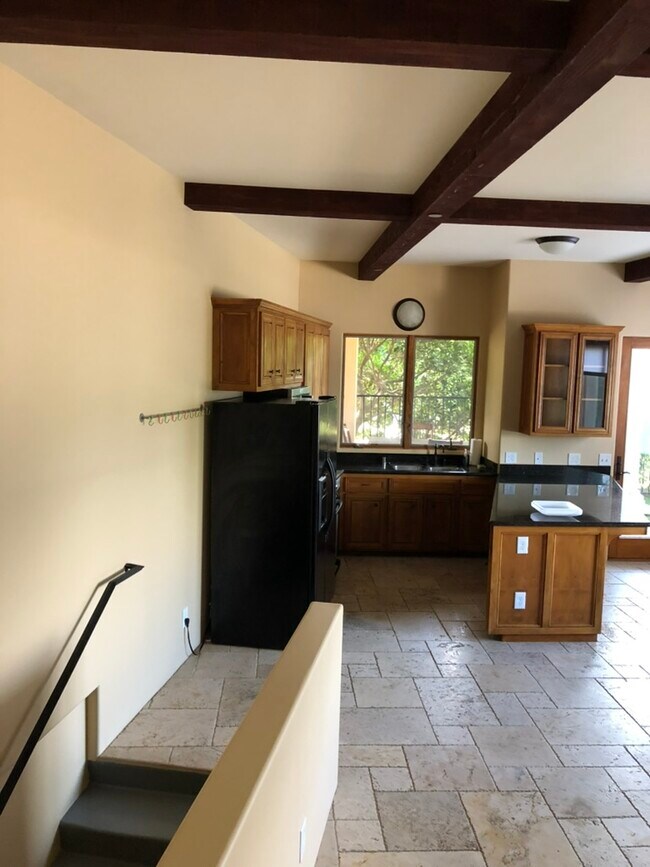 Entrance from garage - 1817A Sheridan Rd