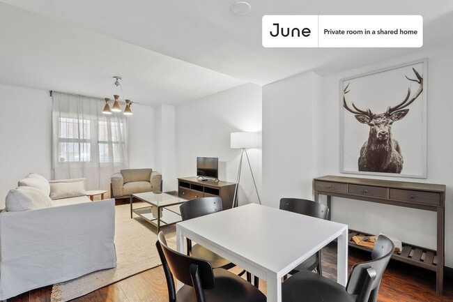 Foto del edificio - Room in Shared 5 bed/2 bath home