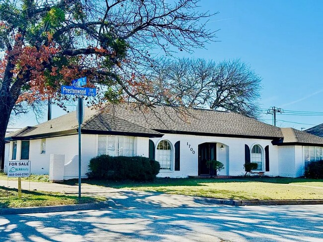Building Photo - 1700 Prestonwood Dr