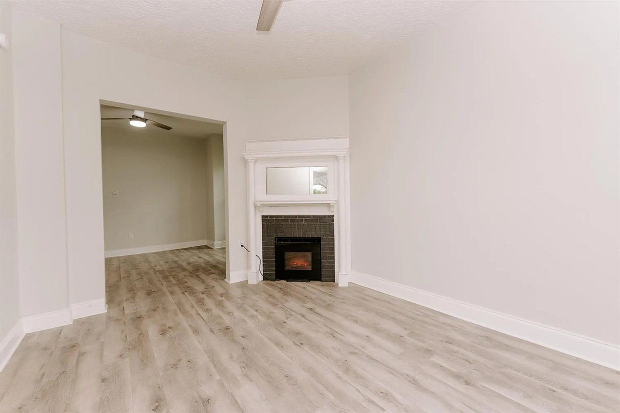 36 Leaman St Unit 1A, Xenia, OH 45385 Rentals in Xenia at 36 Leaman St