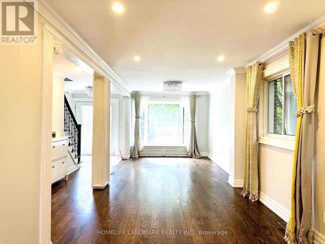 Building Photo - 125 Bannatyne Dr