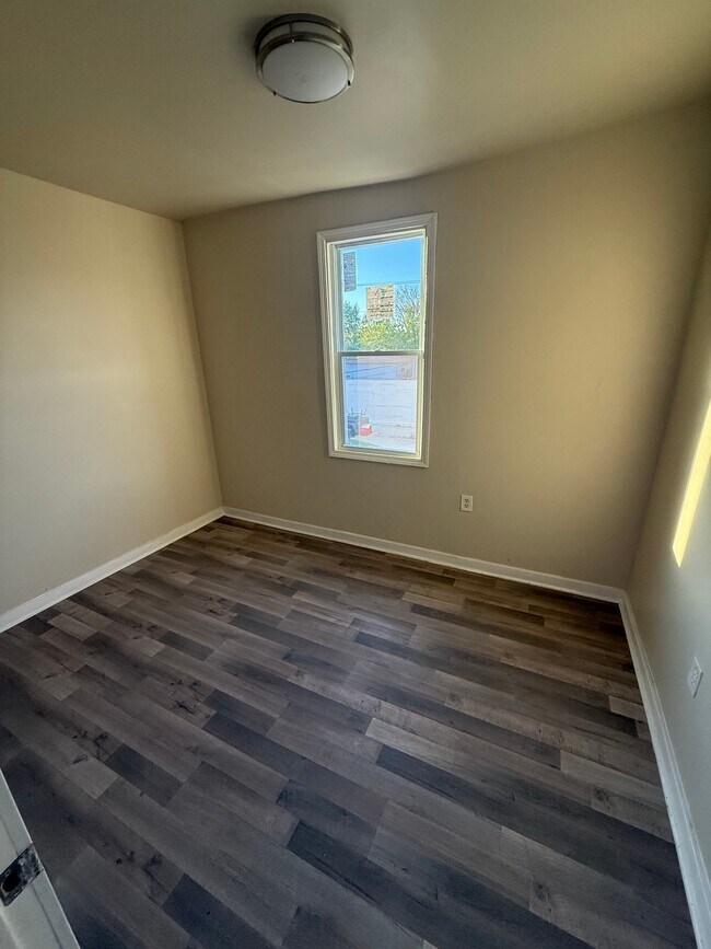 Foto del edificio - 3906 Catalpa St