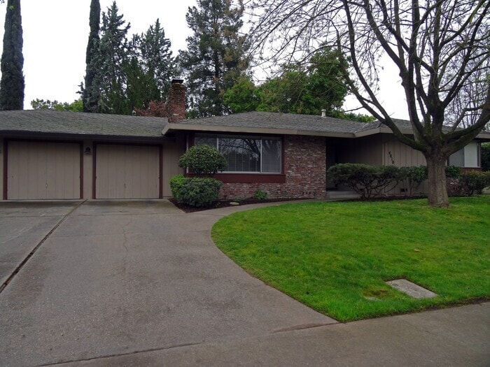 Primary Photo - 4810 American River Dr
