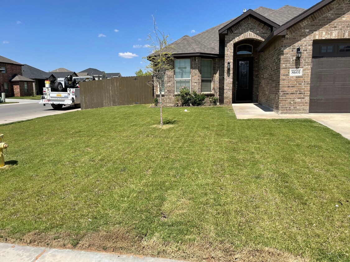 Foto principal - 8601 Alnwick Dr