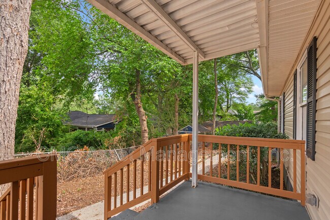 Building Photo - 2051 College Ave NE