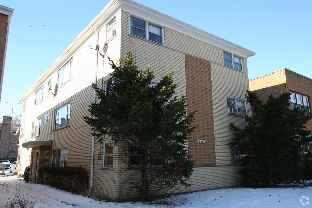 Building Photo - 8216 Kilpatrick Ave