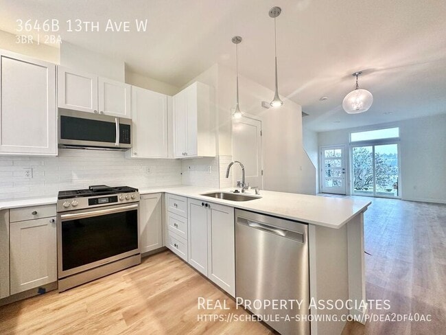 Foto del edificio - 3646 13th Ave W