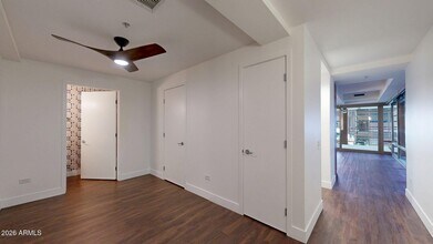 Building Photo - 7157 E Rancho Vista Dr