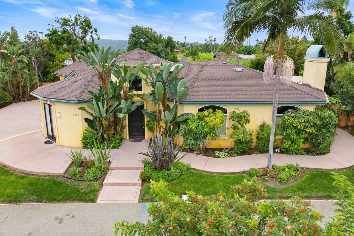 Primary Photo - Stunning custom home in a highly sought-af...