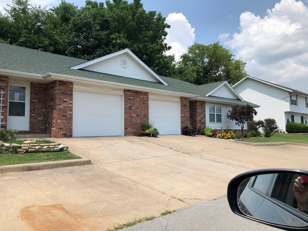 1197 W Hall St Unit 1191 W. Hall St., Ozark, MO 65721 Apartments in