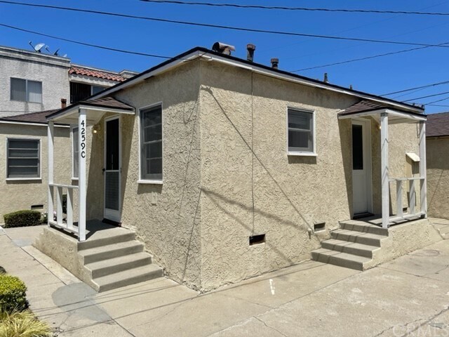 Building Photo - 4259 W Broadway