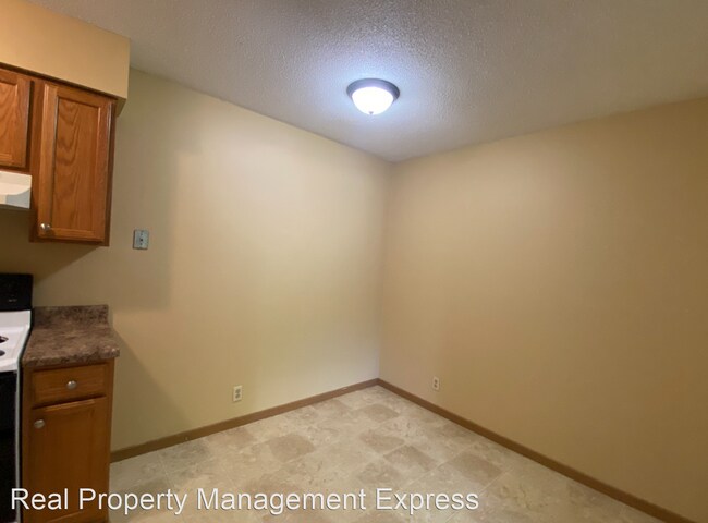 Foto del edificio - 2 br, 1 bath Apartment - 604 West Rice Str...