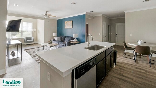 Building Photo - 195 N Creek Dr