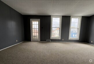 Building Photo - 130 S 12th St