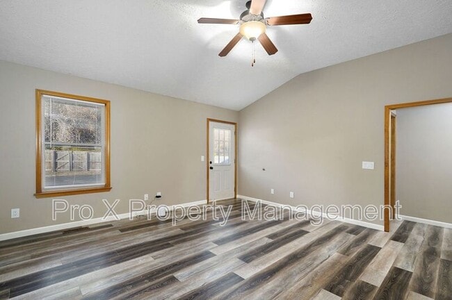 Building Photo - 4223 W Madison St