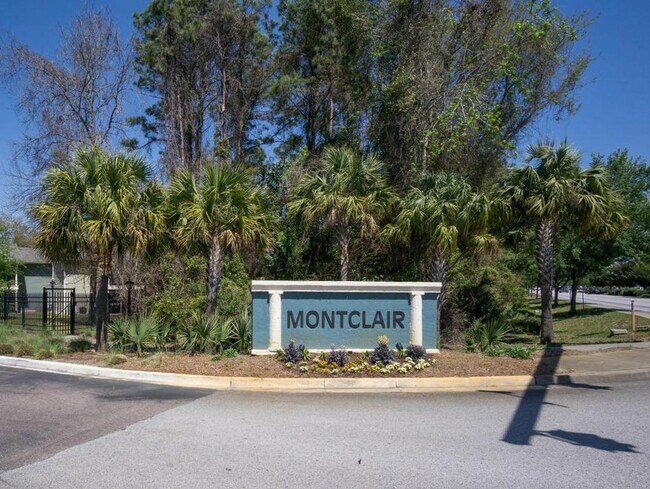 Building Photo - 1859 Montclair Dr