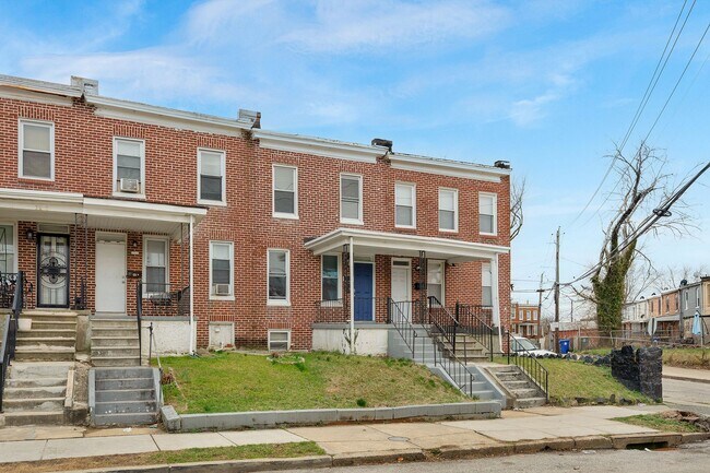 Foto del edificio - Charming Updated Rowhome in Belair-Edison – Move-In Ready!