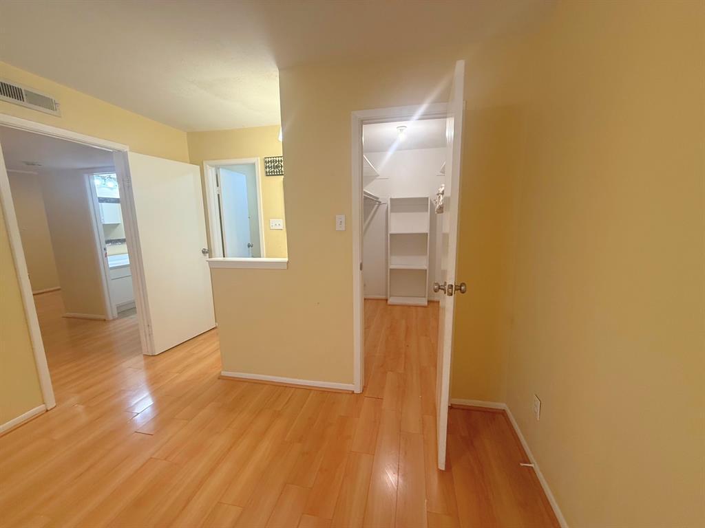 Foto principal - 1900 Bay Area Blvd