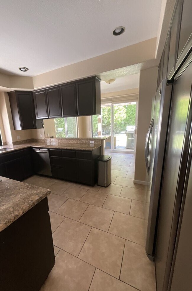 Foto del edificio - Pool home with solar panels in Palm Desert