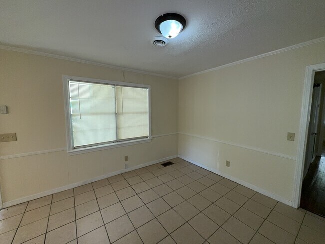 Foto del edificio - 3158 Peterson Dr