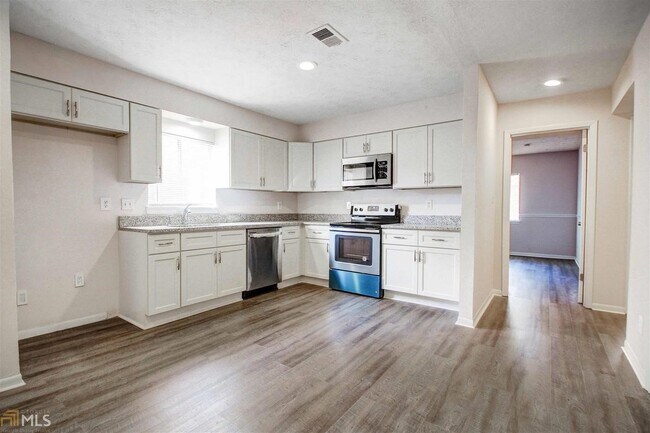 Foto del edificio - 2917 Ironwood Rd