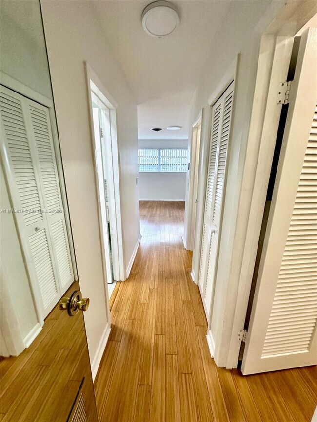 Foto del edificio - 7965 SW 146th St