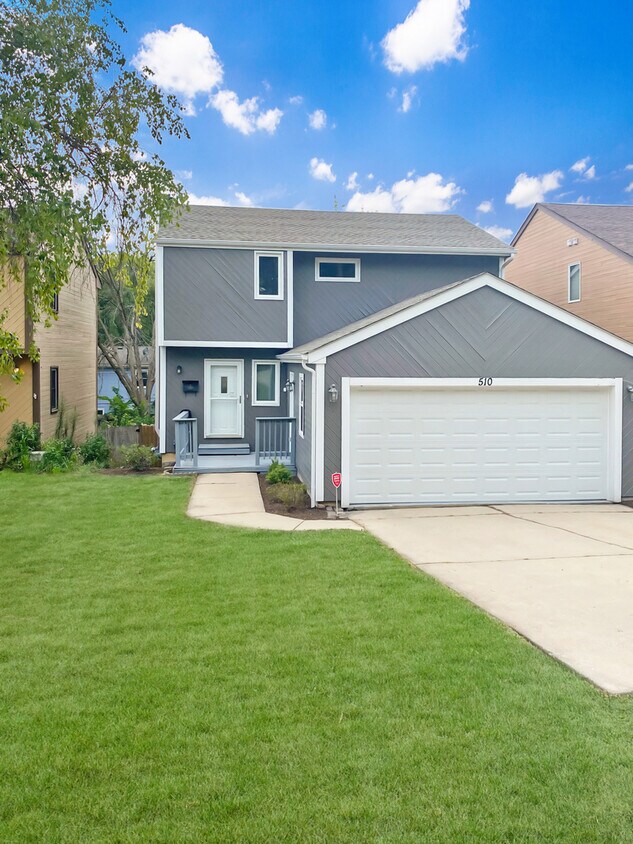 510 Beechwood Dr, Round Lake, IL 60073 House Rental in Round Lake, IL